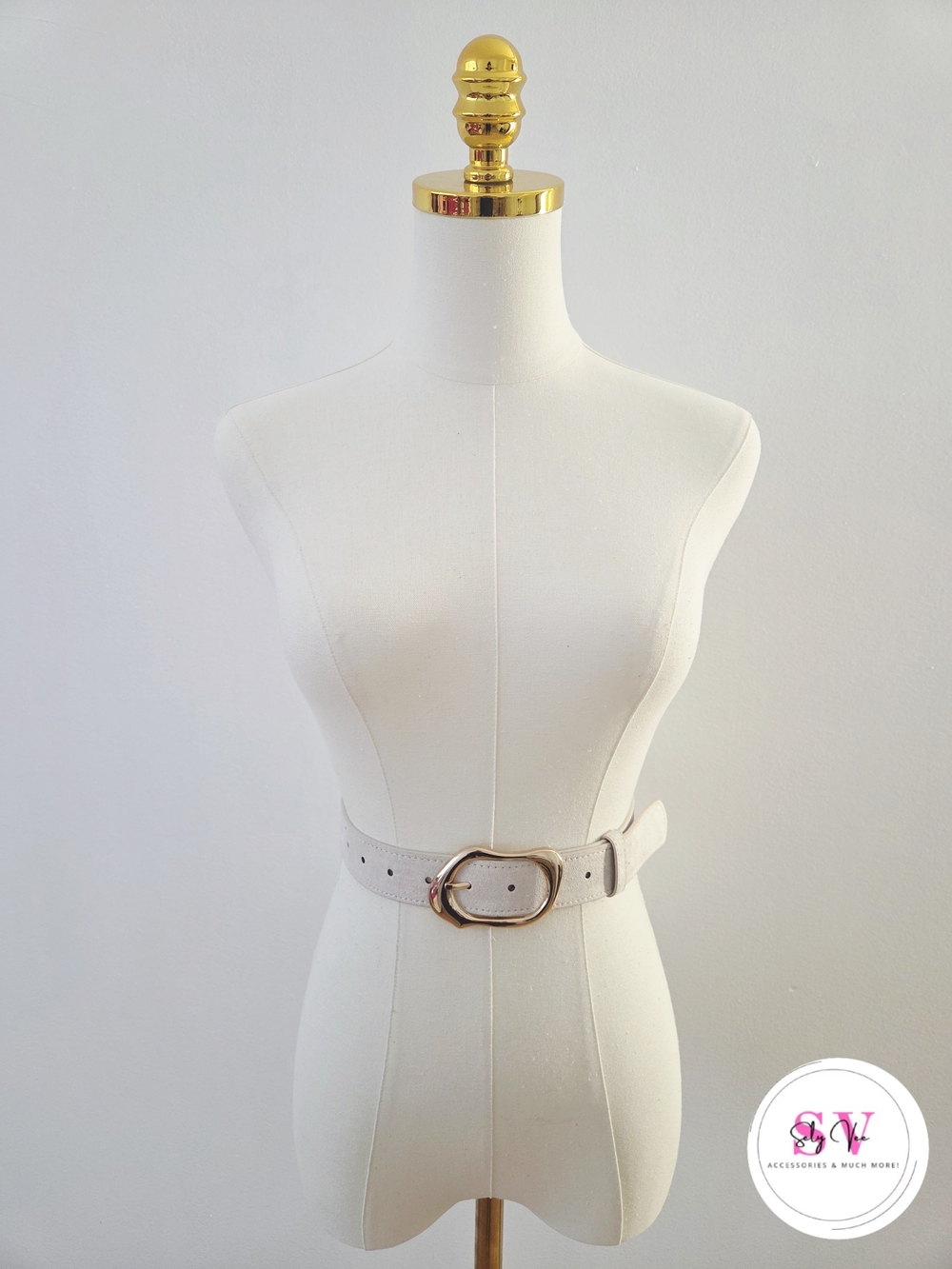 Bome White suede like belt with gold buckle